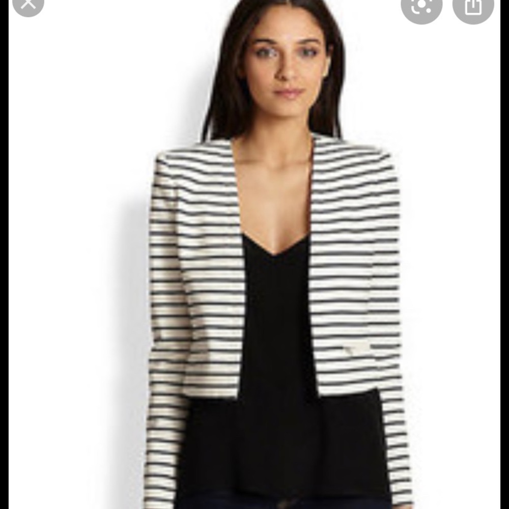 Striped cropped blazer